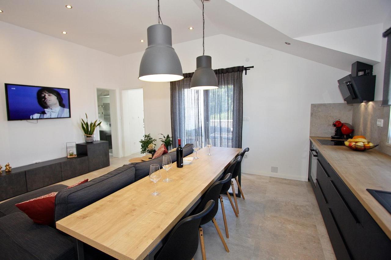 Apartman Gajka Supetar Exteriér fotografie